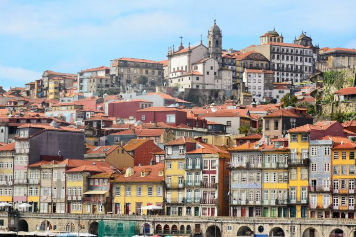 Greve do STRUN condiciona transportes públicos da STCP no Porto