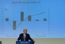 Economia da União Europeia abranda e não deve passar de 0,8% em 2023