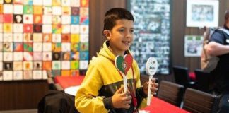 Jovem André da Silva Freire recebe prémio internacional de Invenção Infantil IDEASforEARS na Áustria