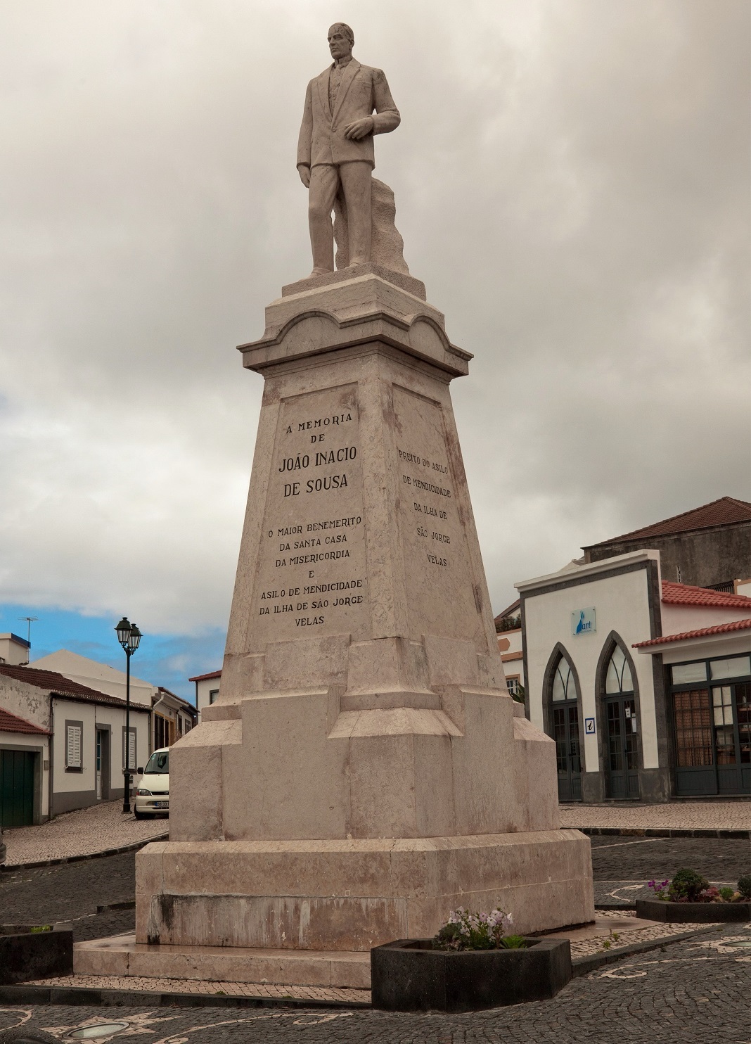 Estátua de João Inácio de Sousa, Velas, ilha de São Jorge